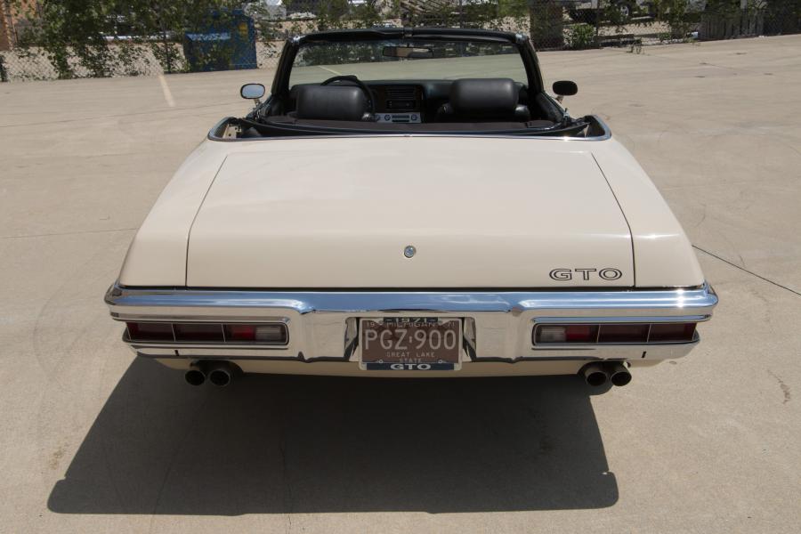  Pontiac GTO Convertible 1971 года  (фото 9 из 9)